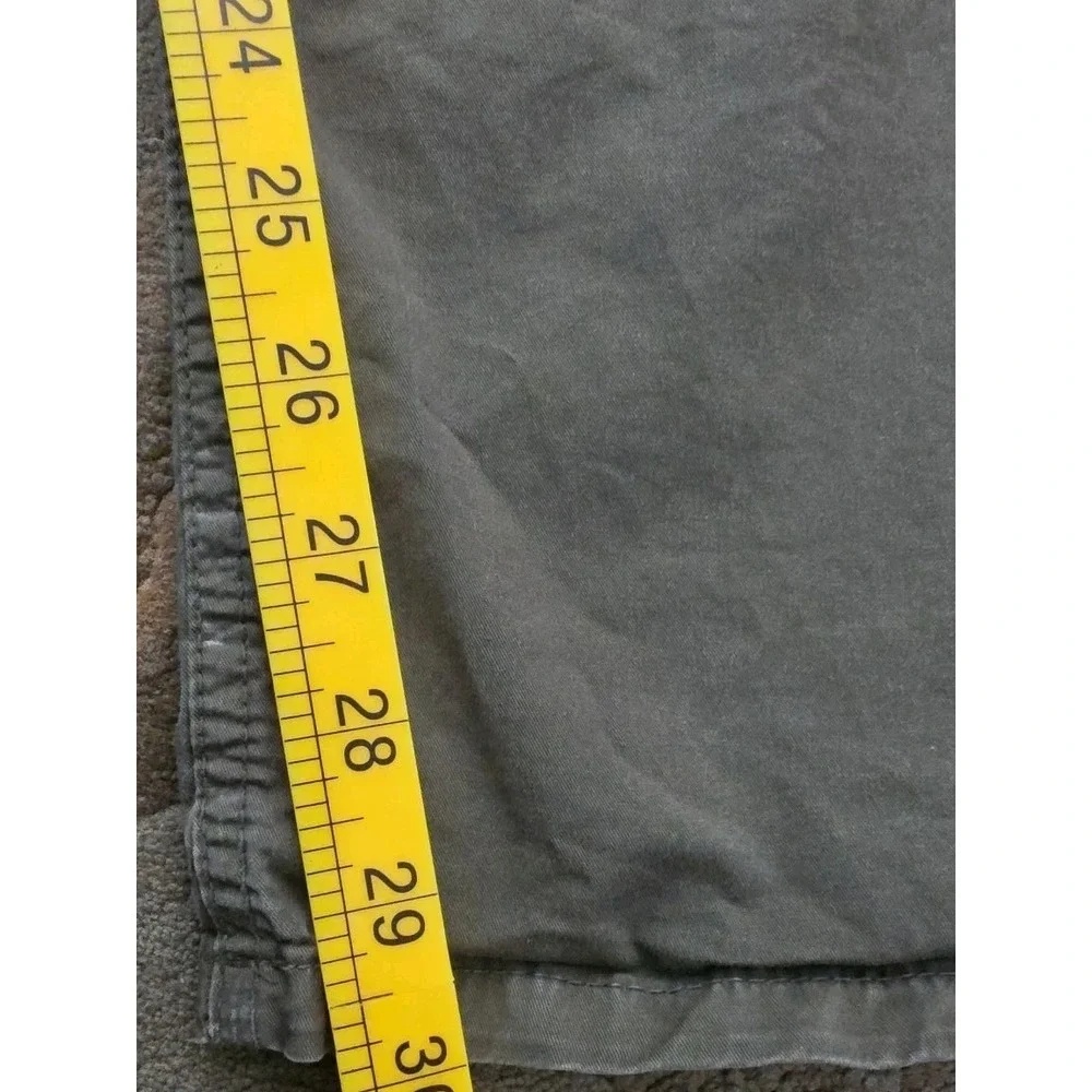 Oakley‎ Men's Khaki/Gray Custom Fit Pants Size 31. SLIM FIT